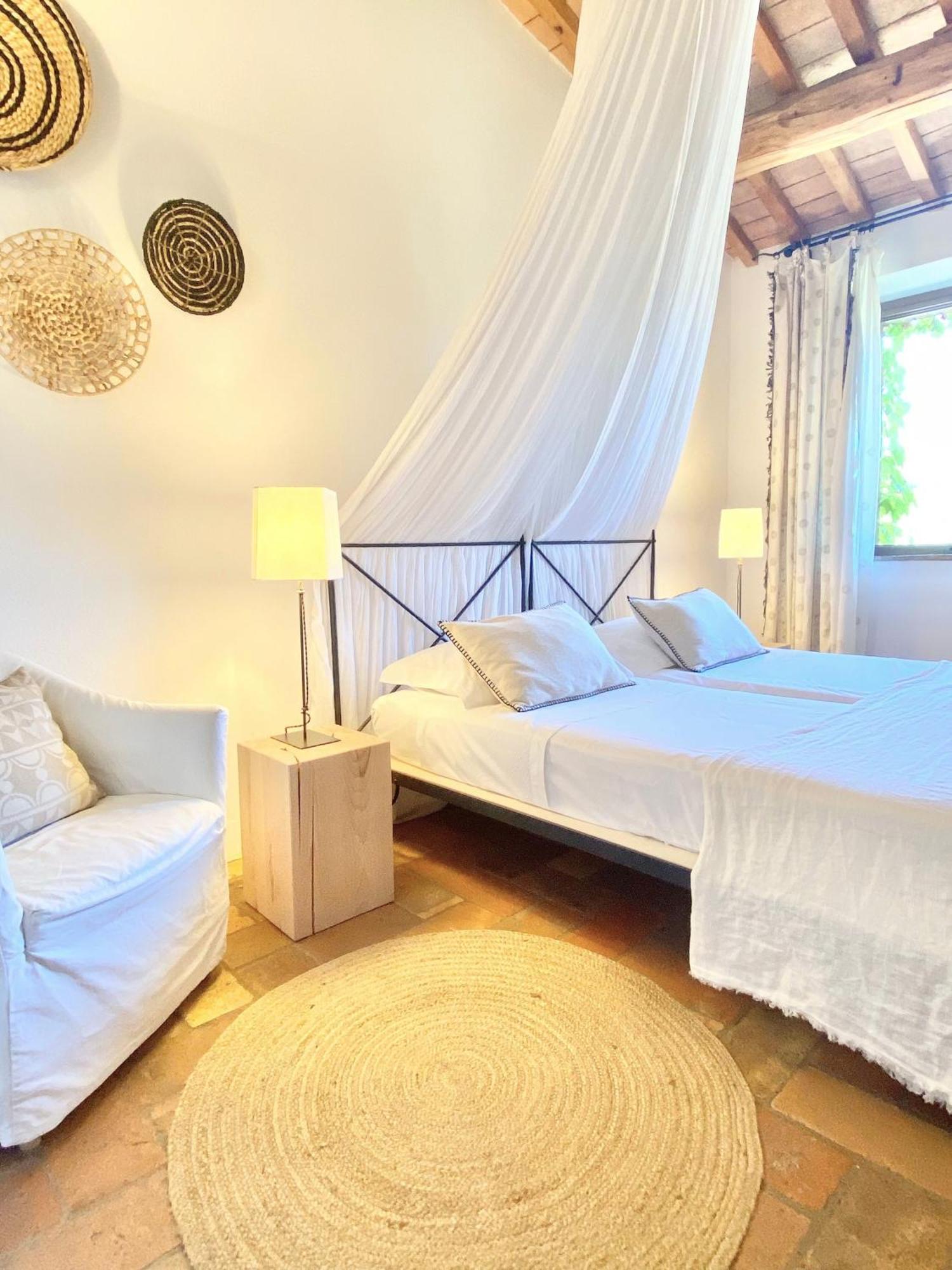 Bed and Breakfast Abbadia Wine Relais Montefollonico Екстер'єр фото
